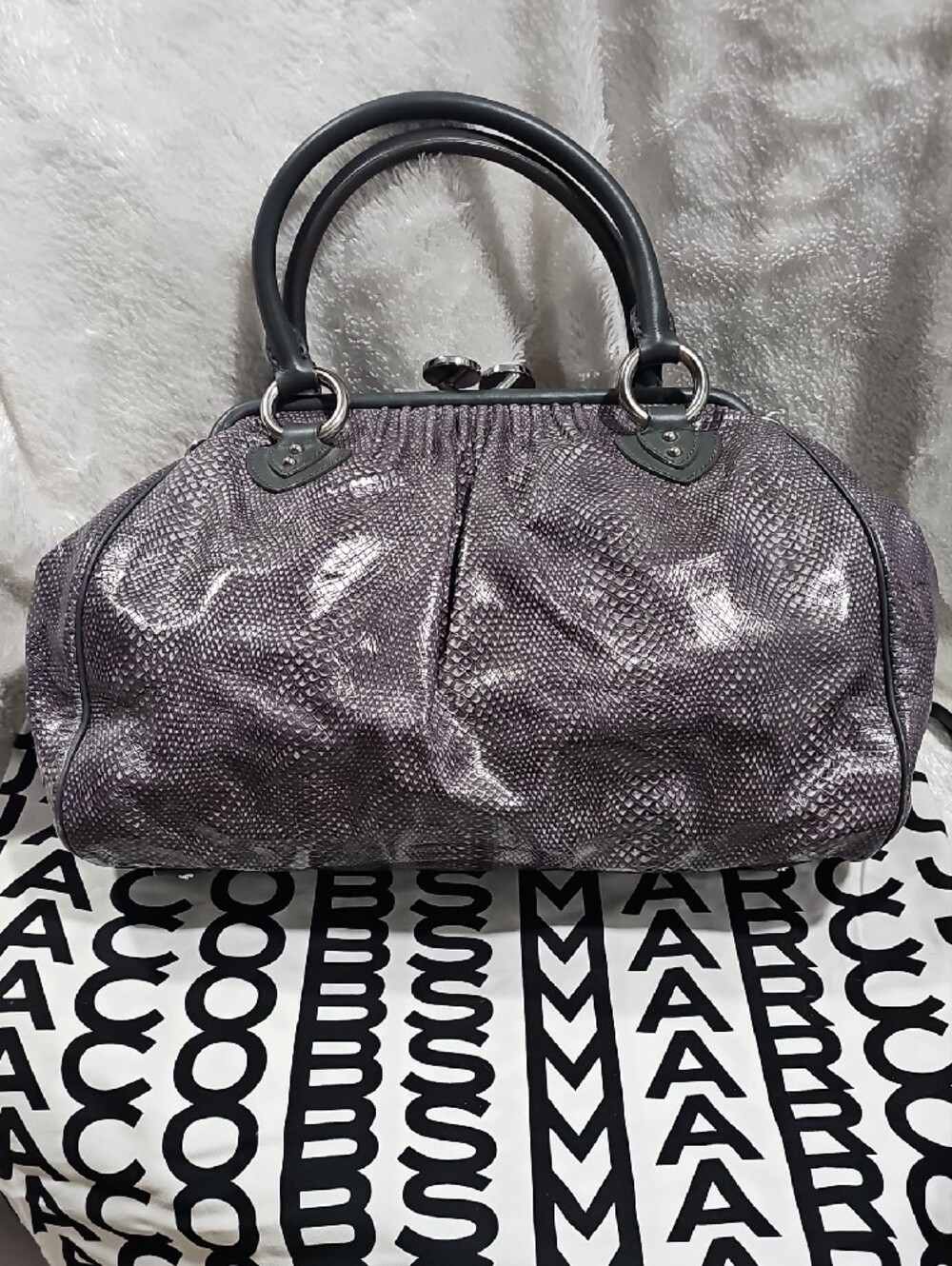 Marc Jacobs Metallic Pewter Textured Satchel with Chain Strap - Picture 4 of 15